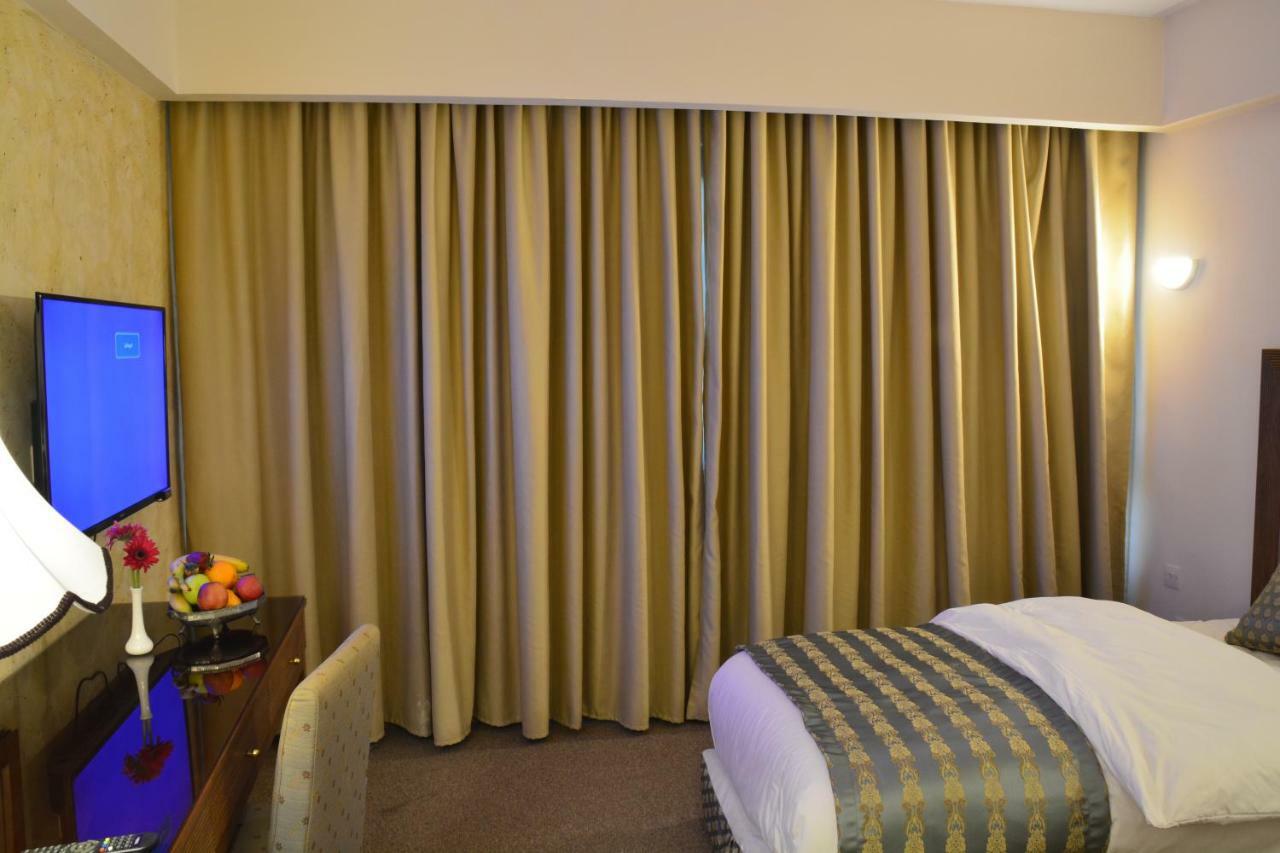 Saray Hotel Амман Екстер'єр фото